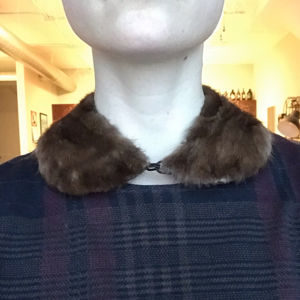 Classy Fur Collar with Hook Closure - Vintage